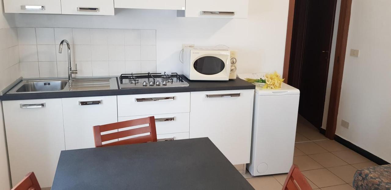 Coccodrillo Hotel & Apartments Варацце Экстерьер фото