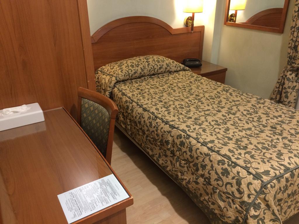 Coccodrillo Hotel & Apartments Варацце Экстерьер фото