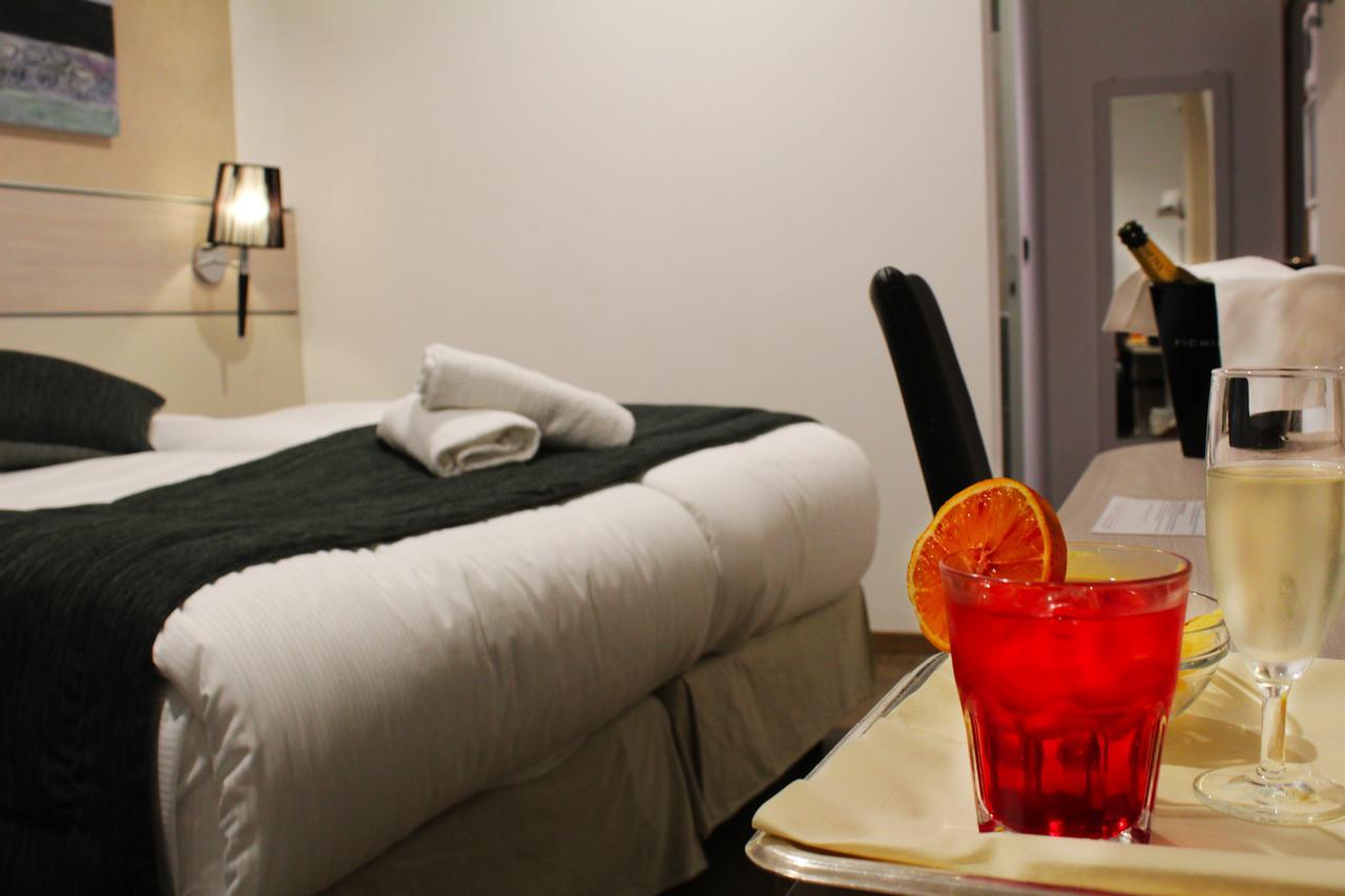 Coccodrillo Hotel & Apartments Варацце Экстерьер фото